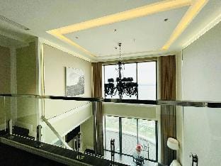 Penthouse luxury 3 Brs- Hạ Long Apartment in Laos