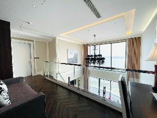 Penthouse luxury 3 Brs- Hạ Long Apartment in Laos