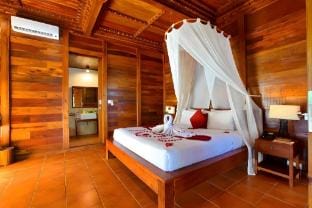 Cozy 1BR Private Pool Villa near Monkey Forest Villa in Abiansemal