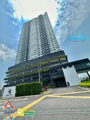 Amber Cove Impression City by Heystay Management Apartment in Malacca