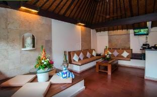 Cozy 1BR Private Pool Villa near Seminyak Beach Villa in Kuta