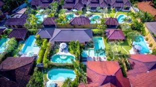 Cozy 2BR Private Pool Villa near Seminyak Beach Villa in Kuta