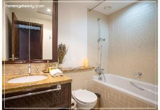 HomesGetaway-The Residences 3BR Downtown-Emaar Apartment in Dubai