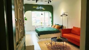 Full of Light 2BR Studio w/Balcony @Train Street Apartment in Hanoi