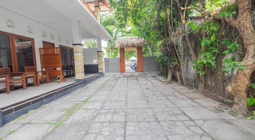 Transit Inn Senggigi Hotel in Batu Layar