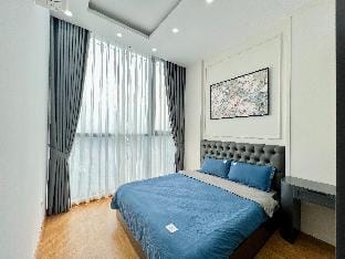 Luxury Vinhomes Skylake Near My Dinh Stadium Apartment in Laos