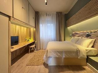 Beyond: Serene seafront apartment w/ sea view Apartment in Thessaloniki