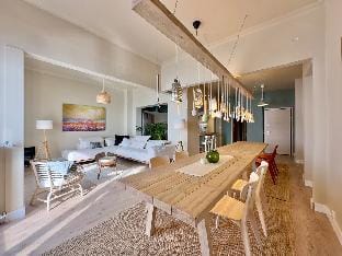 Beyond: Serene seafront apartment w/ sea view Apartment in Thessaloniki
