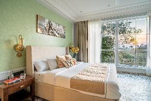 ELIVAAS 4 BHK with Pvt Pool - Suntuarios Apartment in Goa, India