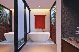 Luxury 3 BR Private Pool Villa Canggu NE02A Villa in North Kuta