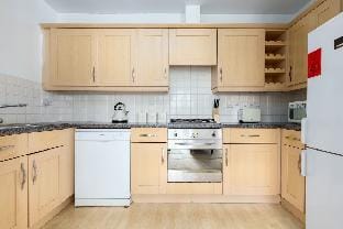 The Haggerston Luxury Collection Apartment in London Borough of Islington