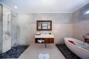 Perfect 3BR Private Pool Villa in Central Seminyak Villa in Kuta