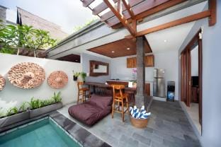 Perfect 3BR Private Pool Villa in Central Seminyak Villa in Kuta
