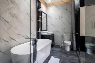 Modern 3BR Private Pool Villa near Seminyak Beach Villa in Kuta