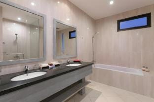 Cozy 2BR Private Pool Villa near Kuta Beach Villa in Kuta