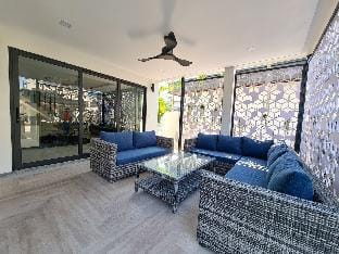 Serenity Jomtien Pool Villas- 5BR w/ Guest House Villa in Pattaya City