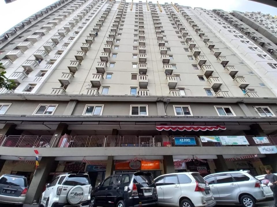 Capital O 93434 Apartement Gateway Cicadas By MGM Ii Property Hotel in Bandung