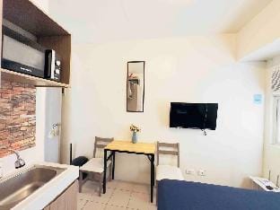 Hassle Free Check In Out w/ Unli Wi-Fi Netflix 14 Apartment in Mandaluyong