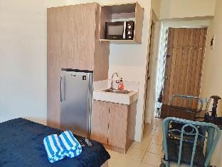 27*Budget staycation w/ unli WiFi & Netflix Apartment in Mandaluyong