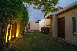 Summer Stylish 3BR Private Villa in Canggu Villa in North Kuta
