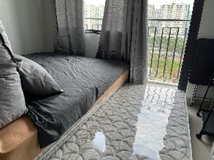 Shore World trade center MOA Airport SMX PICC WiFi Vacation rental in Pasay