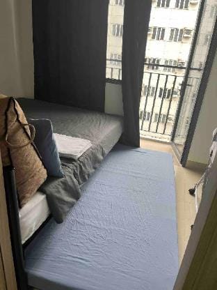 Shore World trade center MOA Airport SMX PICC WiFi Apartment in Pasay
