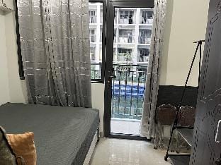 Shore World trade center MOA Airport SMX PICC WiFi Apartment in Pasay