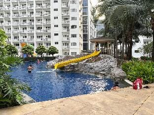 Shore World trade center MOA Airport SMX PICC WiFi Apartment in Pasay