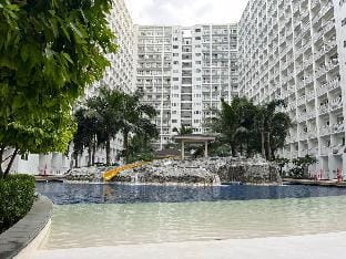 Shore World trade center MOA Airport SMX PICC WiFi Apartment in Pasay