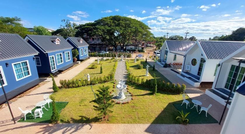Raintrary House Nakhon Phanom เรนทารี่เฮาส์นครพนม Resort in Laos
