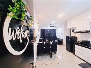 Stylish Cozy Condo 4-7pax@Golf View_Austin Hill JB Apartment in Johor Bahru