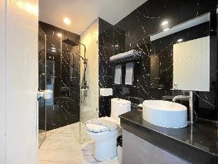 SEA Ville Grand Pattaya Lite Apartment in Pattaya City
