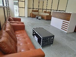 Deluxe 1 bhk Near Aig Hospital Gachibowli Apartment in Hyderabad