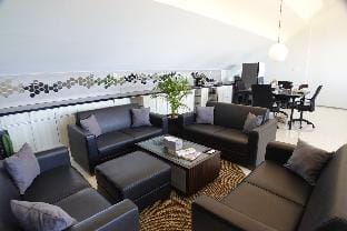 Penthouse w/ private rooftop pool & movie room! Vacation rental in North Kuta