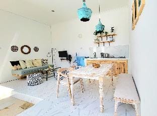 Villa Moselle Bali - Minimalist Villa with Rooftop Villa in Buleleng