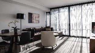 KozyGuru | Chatswood | Top Location Studio Vacation rental in Sydney