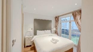 Royal Four Bedroom Vila Vacation rental in City of Westminster