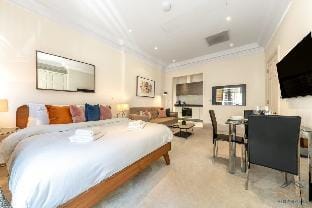 Royal Studio apartment in Mayfair Apartment in City of Westminster