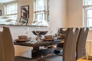 luxurious 2 bedroom in Mayfair Apartment in City of Westminster