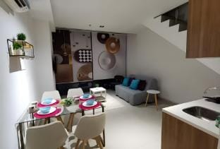 Cozy Duplex in PJ Central Sec 13 #Netflix 舒适复式公寓 Apartment in Petaling Jaya