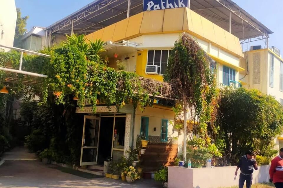 HOTEL PATHIK DEHRADUN Hotel in Dehradun