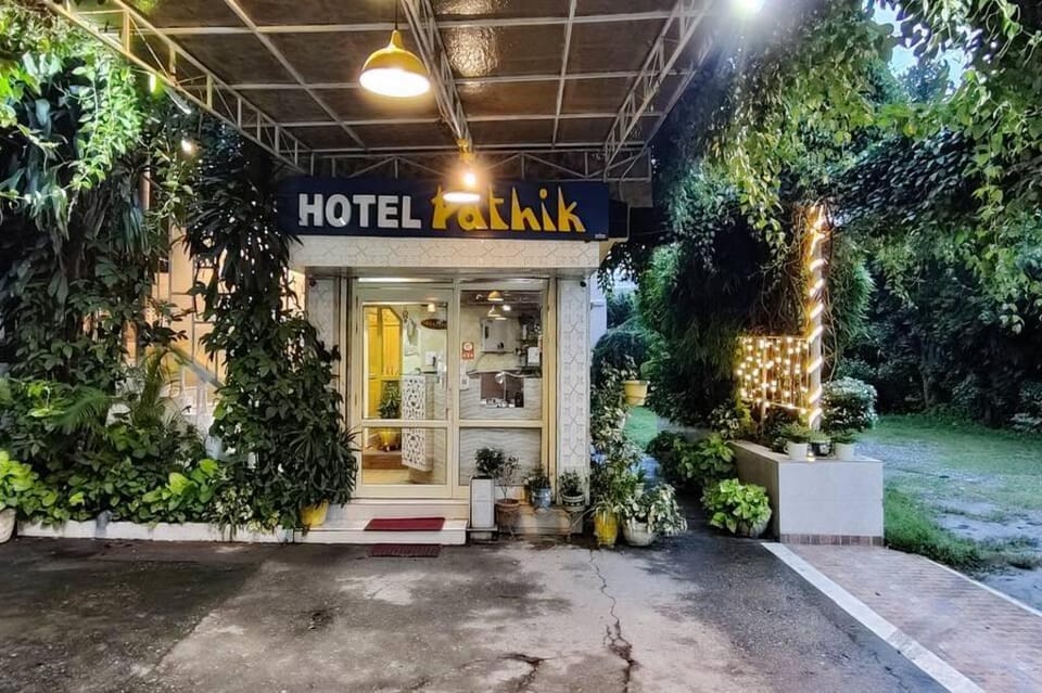 HOTEL PATHIK DEHRADUN Hotel in Dehradun