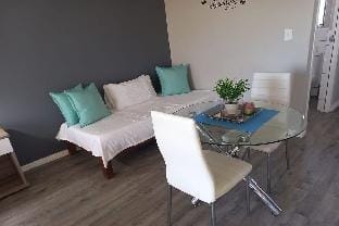Modern Studio Apartment - 1 Apartment in Cape Town