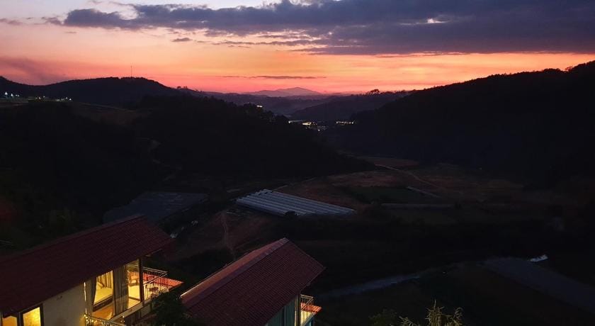 Tuyen Chien Home & Resort Hotel in Dalat