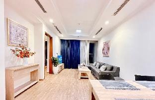 Luxury Apartment 02 BR in Vinhomes Times City Vacation rental in Laos