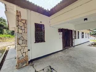 Satu Hati Homestay Sepang (Red)  Vacation rental in Negeri Sembilan, Malaysia