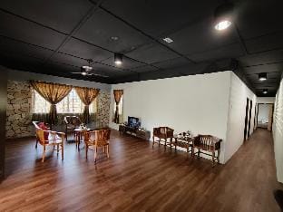 Satu Hati Homestay Sepang (Red)  Vacation rental in Negeri Sembilan, Malaysia