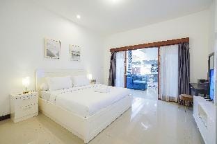 Villa Adels 3 bedrooms Seminyak Villa in Kuta