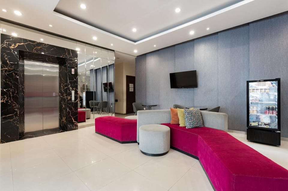 RedDoorz plus @ UNO Jalan Merak Samarinda Hotel in Indonesia