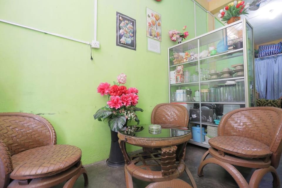 Hotel O Penginapan Mak YesNearTaman Buluh Hang Tuah Hotel in Riau Islands, Indonesia